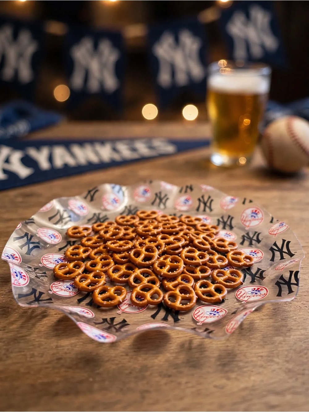 New York Yankees Clear Snack Tray with Team Logo - Navy and White